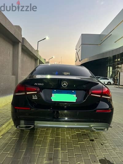 Mercedes A180 Premium Black Car 2021 -55 Km- 1,800,000