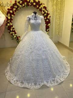فستان زفاف بيع استعمال شخصي ساعتين كالجديد 0