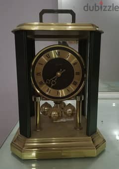 ساعة مكتب 
ماركة هيرمل الماني الصنع 
أبعادها 20x13x11 سم
زيرو 0