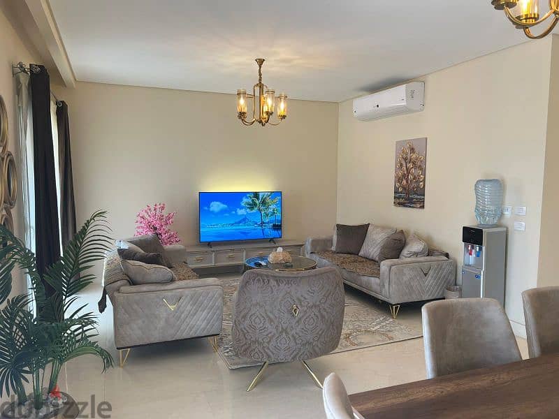 90 Avenue Furnished 2 Bedrooms Apartment 3