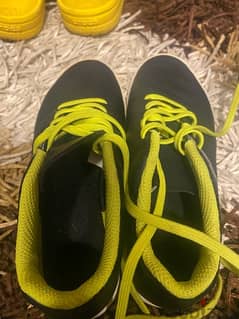 Indoor Soccer Shoes from Deacthalon 0
