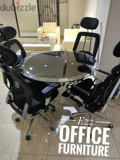 ترابيزه اجتماعات زجاج سيكوريت ضد الكسر من شركه Ezz office furniture 0