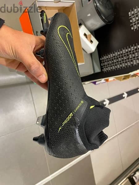 جزمة كورة Nike phantom ghoost 3