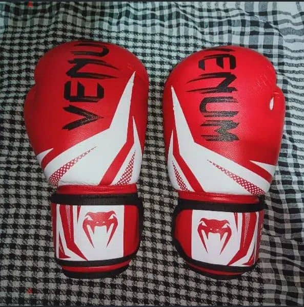 boxing gloves venom 1