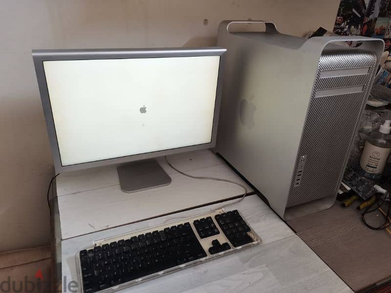 Apple Mac Pro + 23" Cinema Display 4