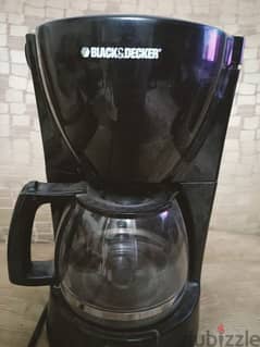 ماكينة قهوة بلاك اند ديكر مستوردة بفيشة ثلاثية بحالة ممتازة 0