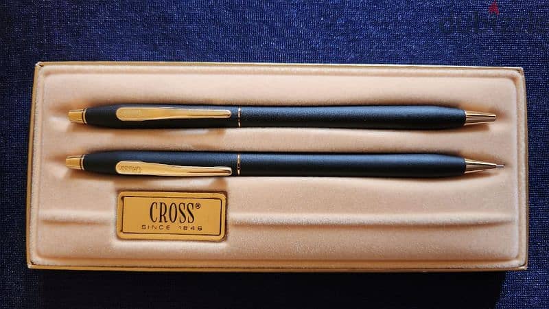Set of Cross ball point pen and . 5 mmm pencil  طقم اقللم cross 2