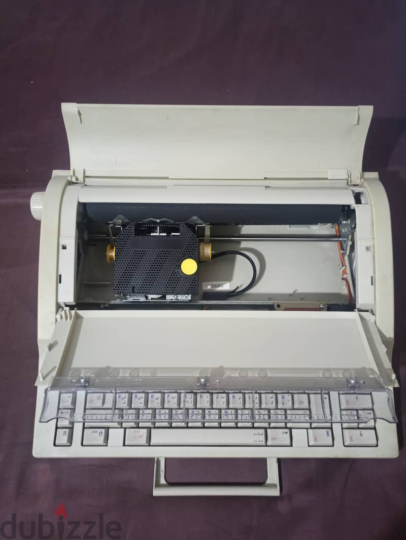 Brother LW-30 typewriter/word processor آلة كاتبة 12