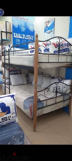 سرير بدورين من غير مراتب للبيع