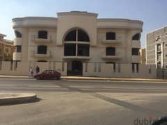 Receive it immediately, own your investment, a  Bizment for investment (showroom), 550 m in Narges, in the heart of the Fifth Settlement, ready