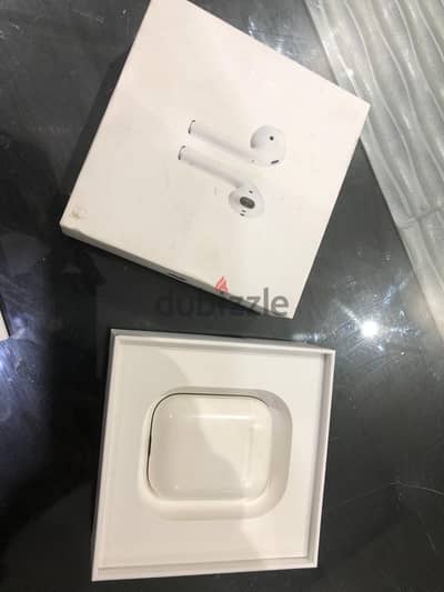 Original Apple Airpods