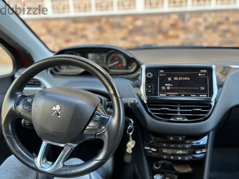 Peugeot 2008 - Model 2018 - Automatic 5
