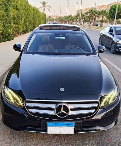 Mercedes e200 2021 - سيارة مرسيدس  للسياحة والسفريات