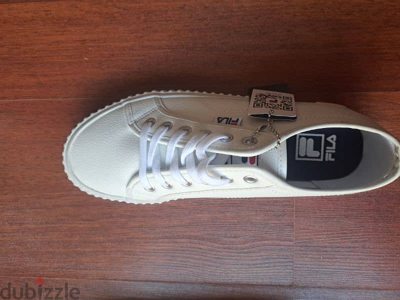 Fila white shoes size 40 1