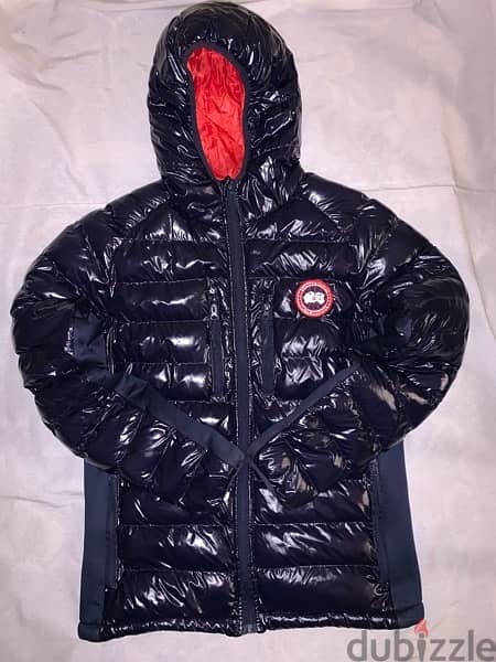 Canada Goose jacket size small يلبس ٧٠ او ٧٥ كيلو فيه رفه بسيطه 1