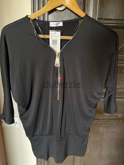 Caché black Lycra blouse with golden zipper