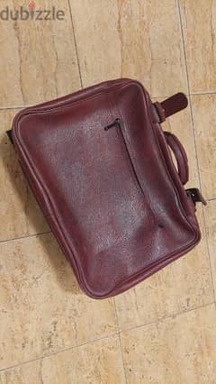 حقيبة / شنطة جلد طبيعي فاخر مقاس ٤٤×٣٤سم 0