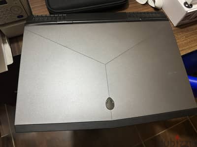 Alienware r4 17 + original bag