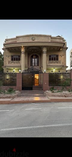 Villa for Rent  in a prestigious compound ( Gharb El Golf ) 0