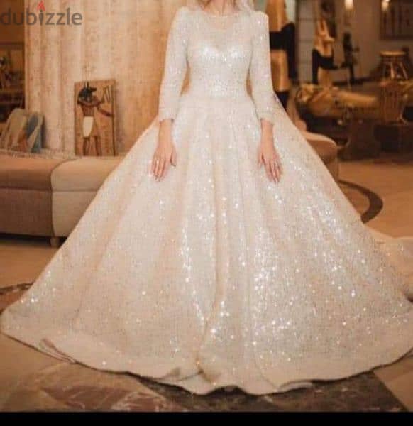فستان زفاف هندميد استخدام تصوير فقط 1