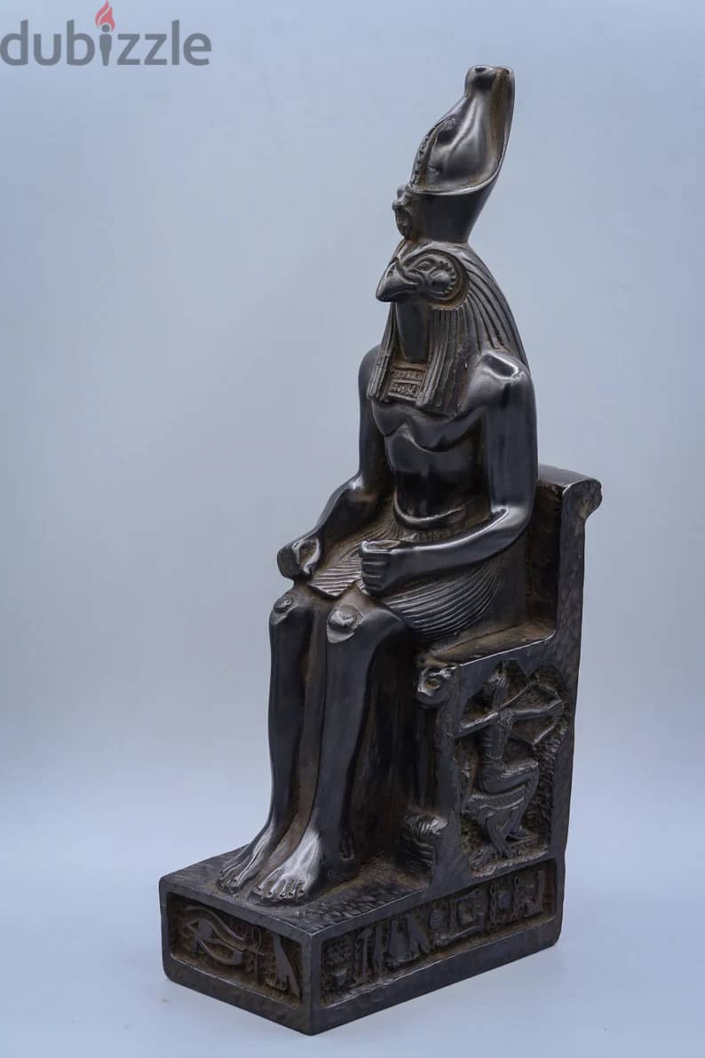 Egyptian God Horus seated statue تمثال فرعوني حورس وهو جالس 8