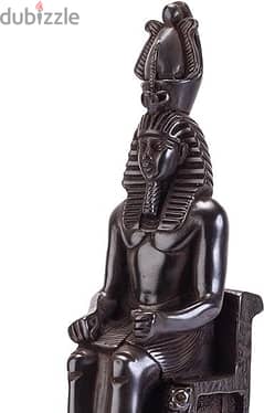 تمثال مصري قديم للملك الفرعون رمسيس Egyptian statue of Pharaoh king Ra