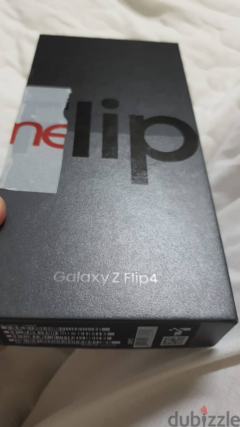 Brand New Samsung z flip 4 3