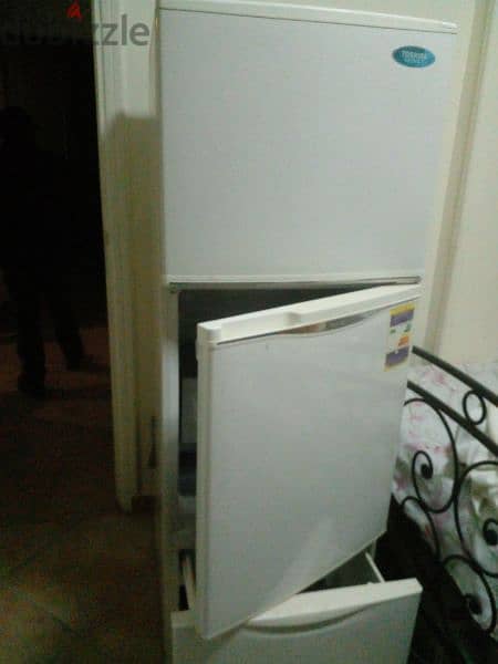 Toshiba refrigerator like new 2