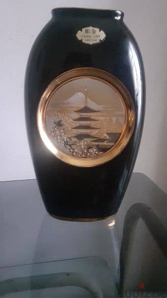 A rare Chokin Art vase and plate, 24 k gold,silver engraved design. 1