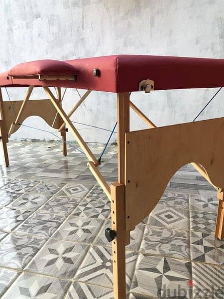 سرير مساج محمول | Massage table portable 2