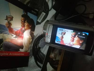 كاميرا سوني جديده شاشه تاتش مساحه داخلية 80 جيجا