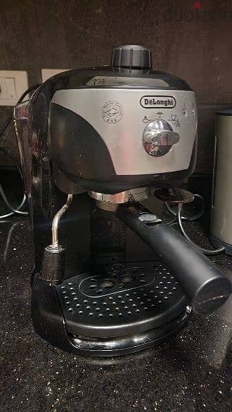 Delonghi coffee machine 1