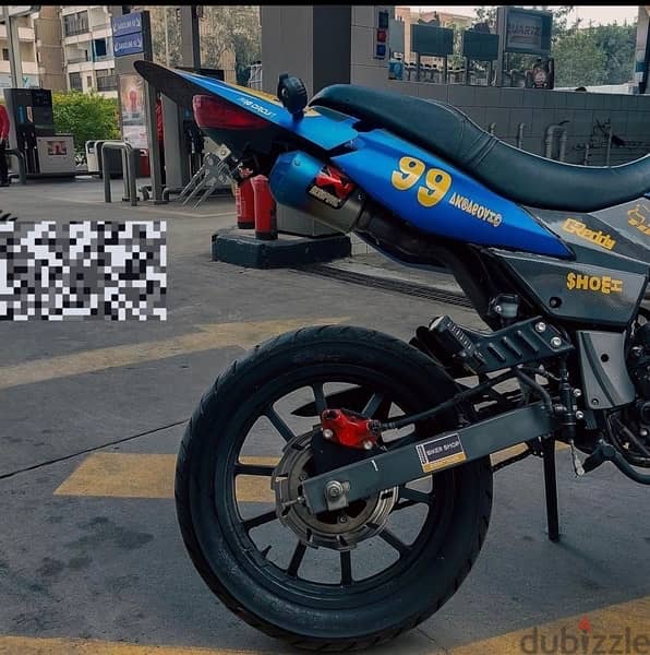 race motorcycle 2