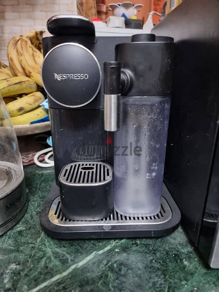 nespresso gran latisima for sale للبيع ماكينة نيسبرسو 2
