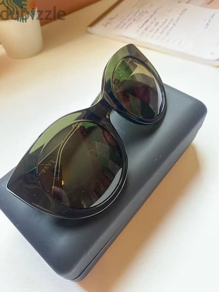 DKNY / Dk517S Wayfarer Sunglasses 4