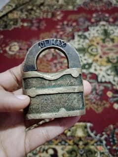 قفل نحاس قديم جدا بقاله اكتر من100 سنه 0