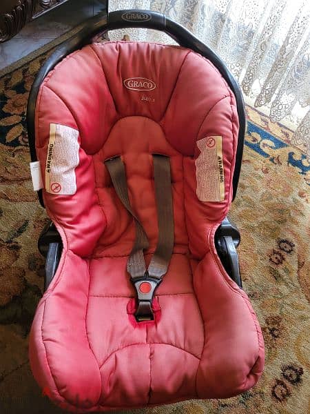 Graco stroller with all accessories in very good condition. 2