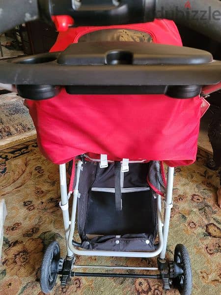 Graco stroller with all accessories in very good condition. 4