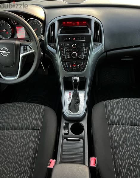 Opel Astra - only 40,000 km zero اوبل استرا فقط ٤٠ الف كم  زيرو 11