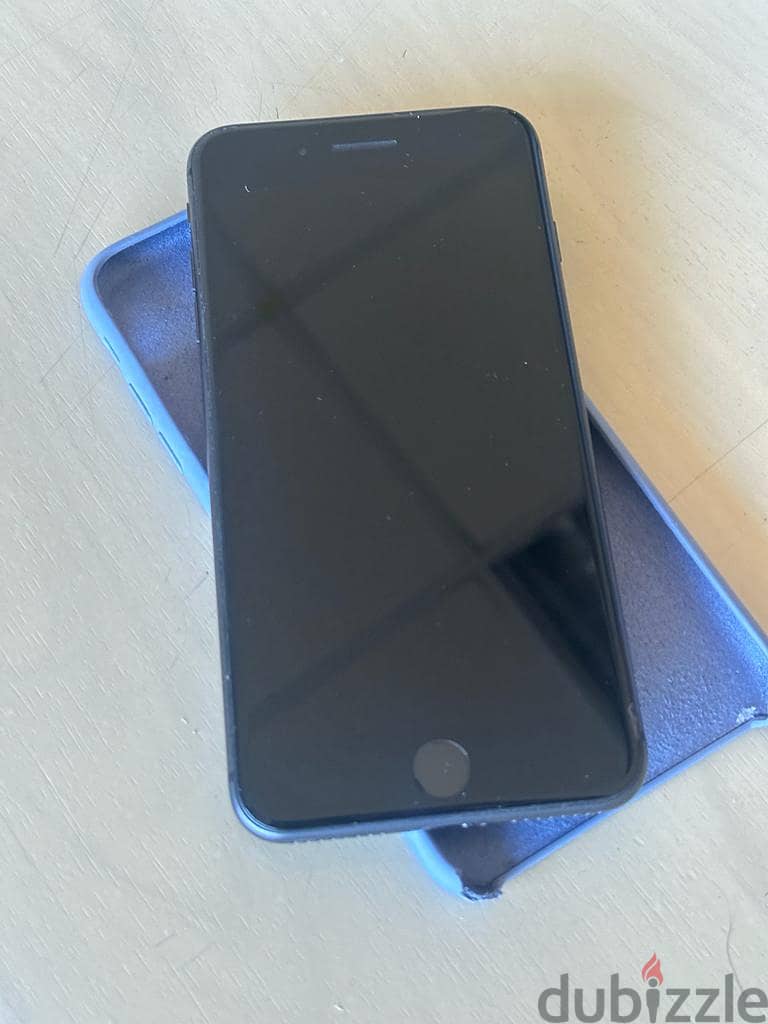 iPhone 8 Plus 64 1