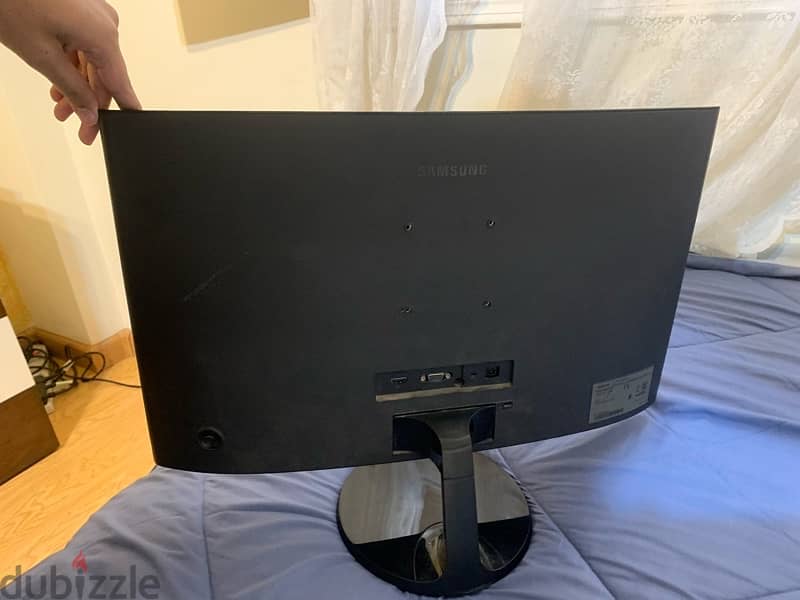 Samsung curved monitor 24 inch 1