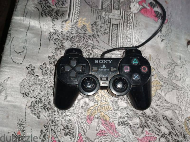 playstation 2.4controlers 1