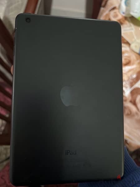 iPad mini 1 excellent condition for sale 1