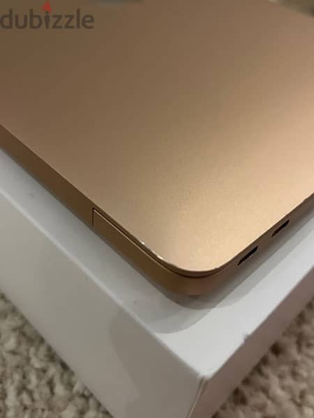 MacBook Air 2020 13’inch rose gold 3