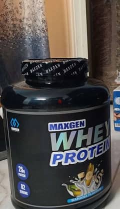 whey protein بروتين ايزو 82 سكوب طعم موز 0