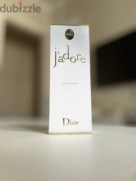 perfume j'adore from Dior 0