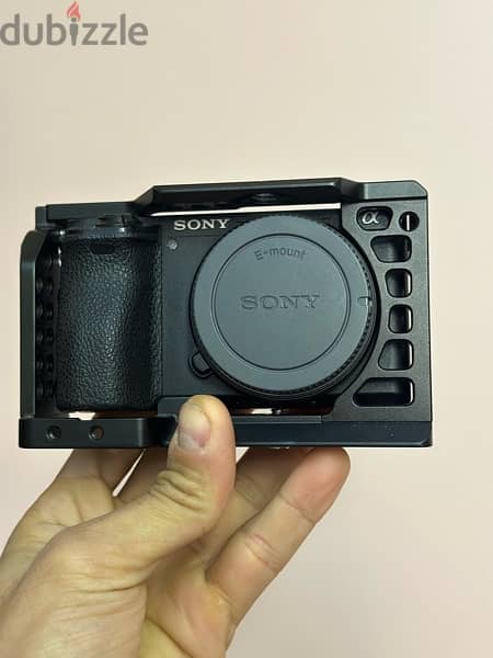 body sony a6500 with cage 2