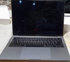MacBook pro 13 inch 2017