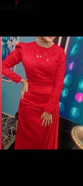 فستان سواريه أحمر بإكستنشن 1