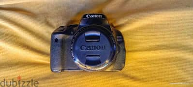 Canon 600d with lens 50ml